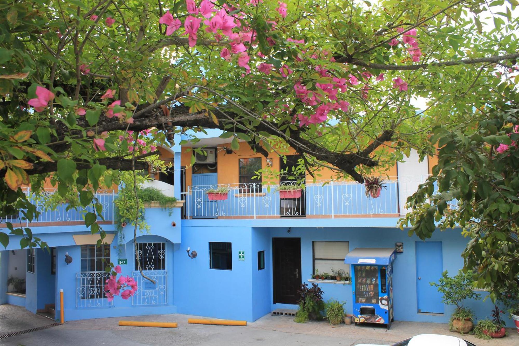 Hotel Hacienda Del Viejo Matamoros  Exterior photo