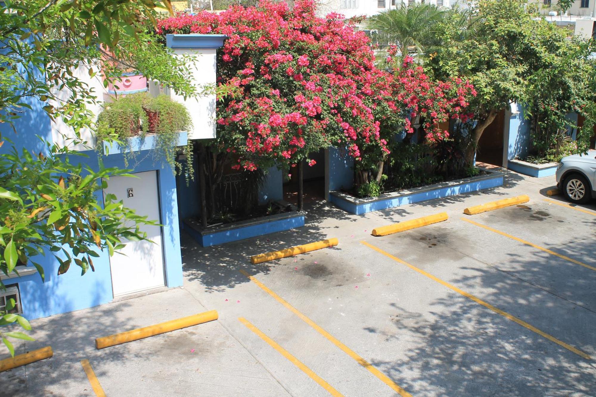 Hotel Hacienda Del Viejo Matamoros  Exterior photo